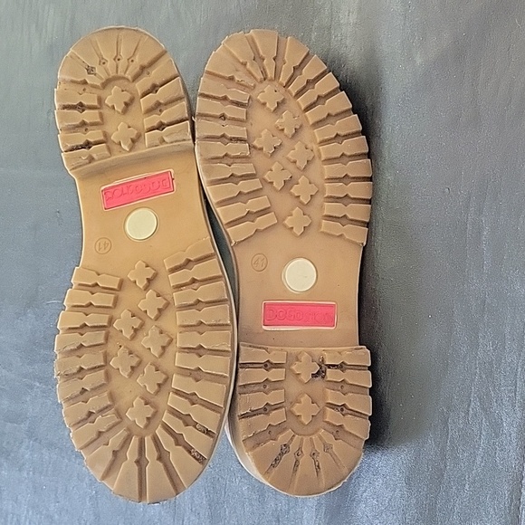 DoGo Vegan Leather Mid Top Sneakers size 10 - Picture 5 of 7